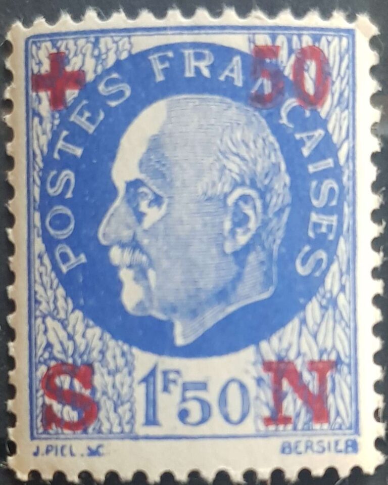 563