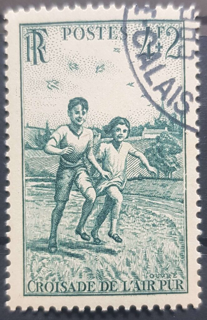 733
