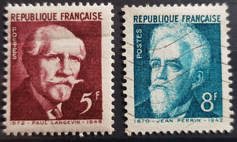 831-832
