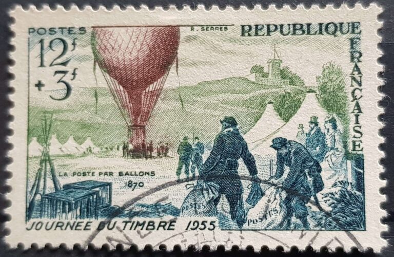 1043