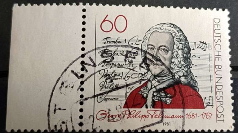 1085