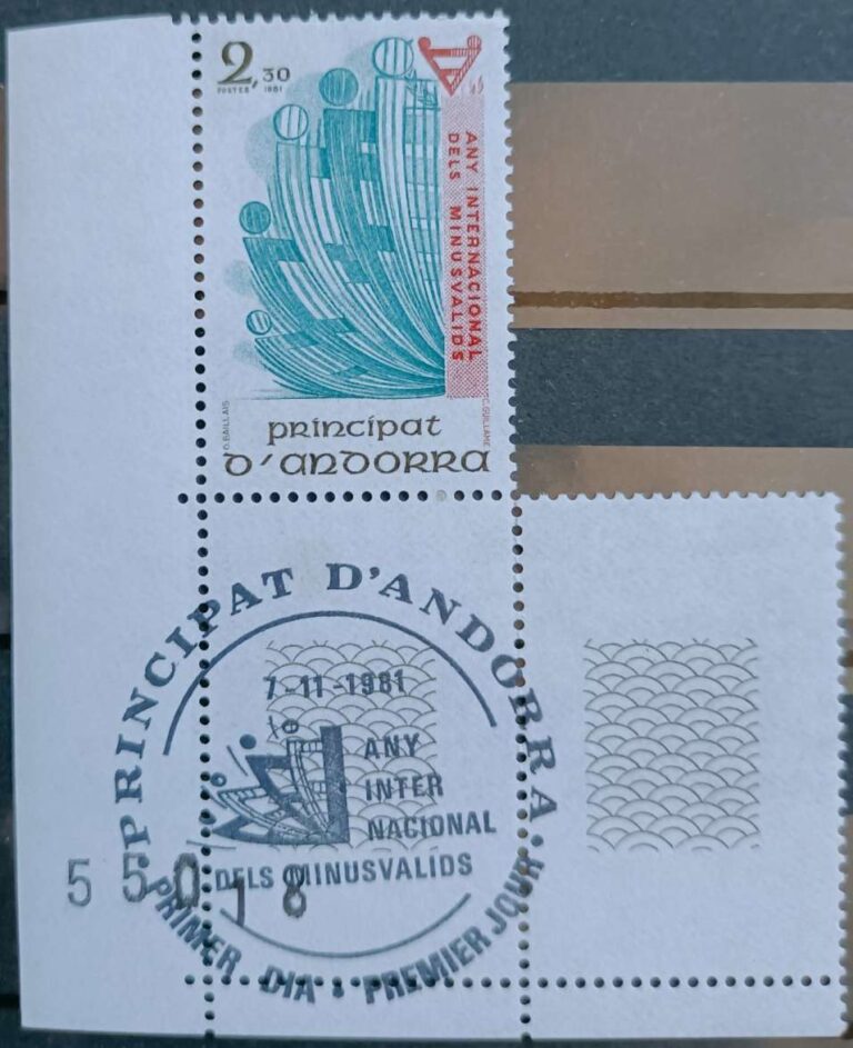 320
