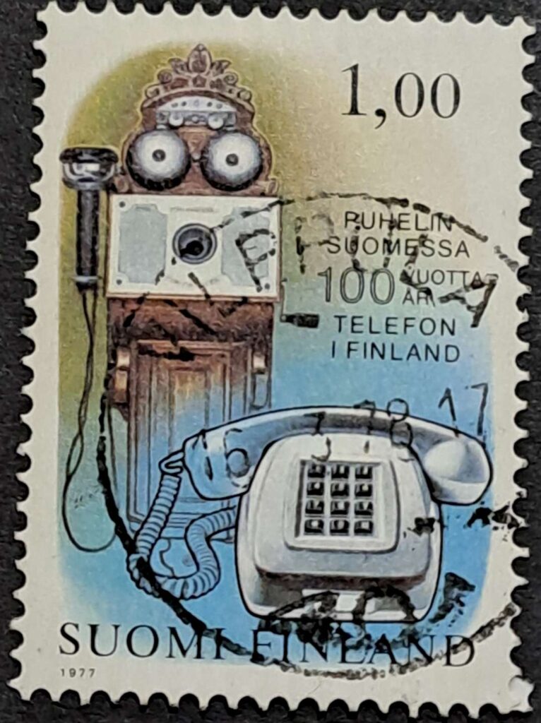 821
