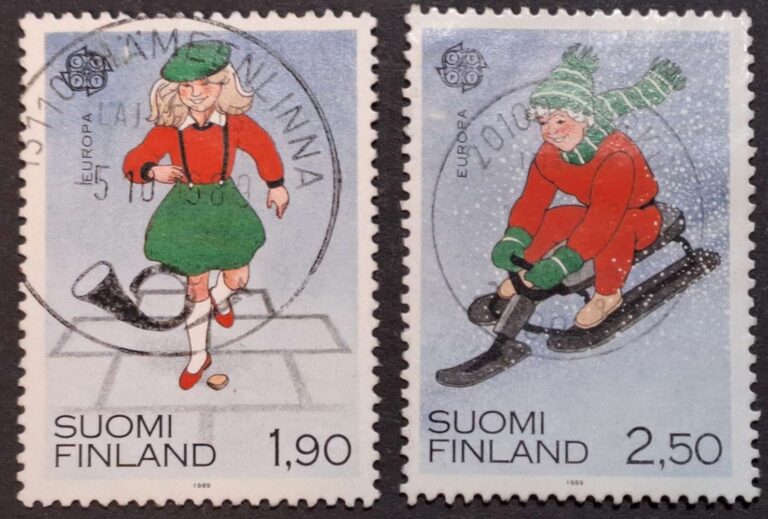 1082-1083