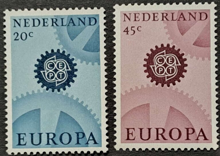 878-879
