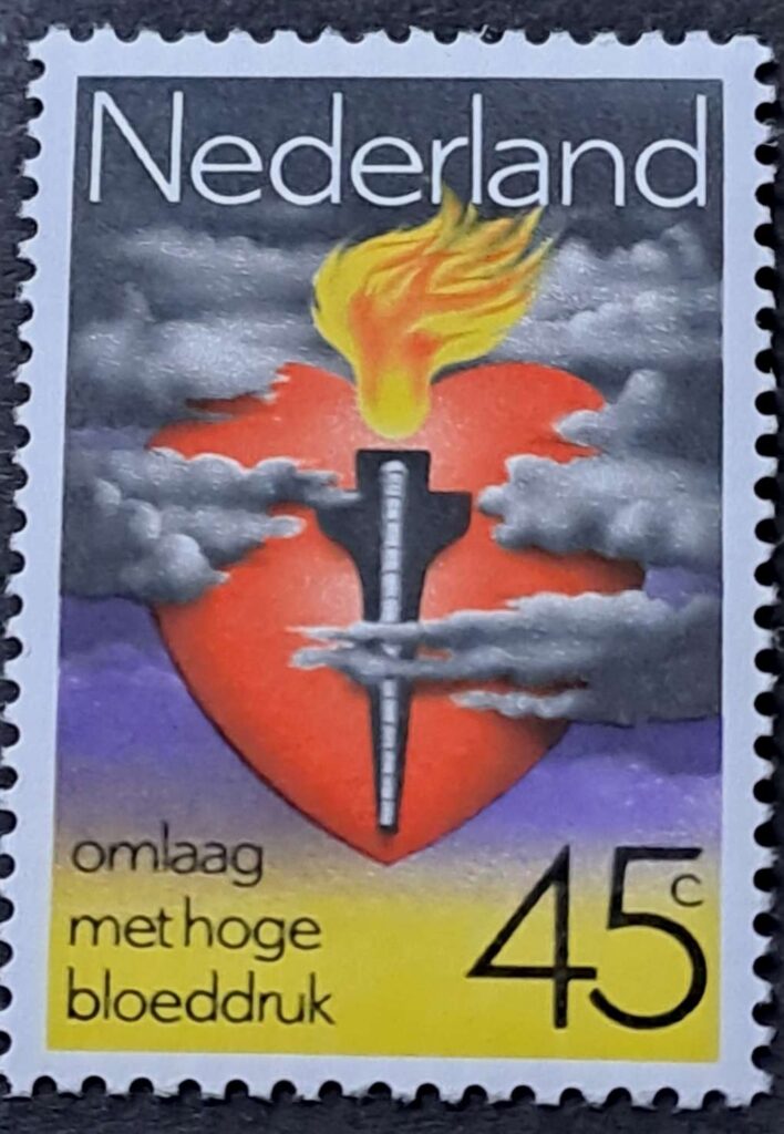 1124