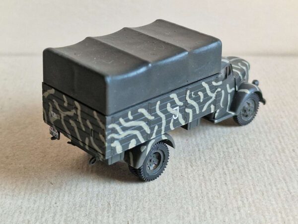 Italieri - Kfz.305 Opel Blitz - obrazek 10