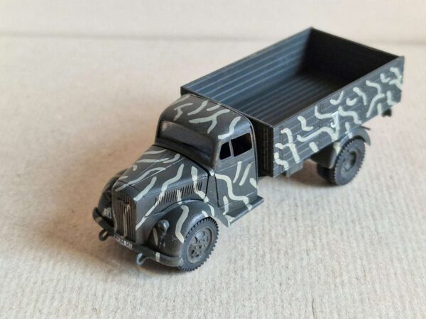 Italieri - Kfz.305 Opel Blitz - obrazek 6