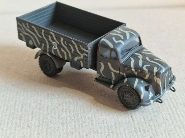 Italieri - Kfz.305 Opel Blitz - obrazek 5