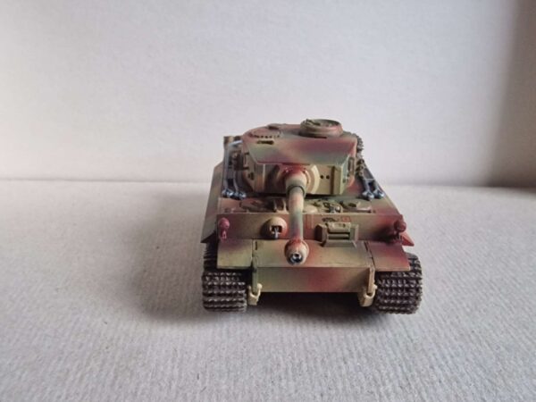 Revell - PzKpfw VI Ausf. H Tiger - obrazek 9