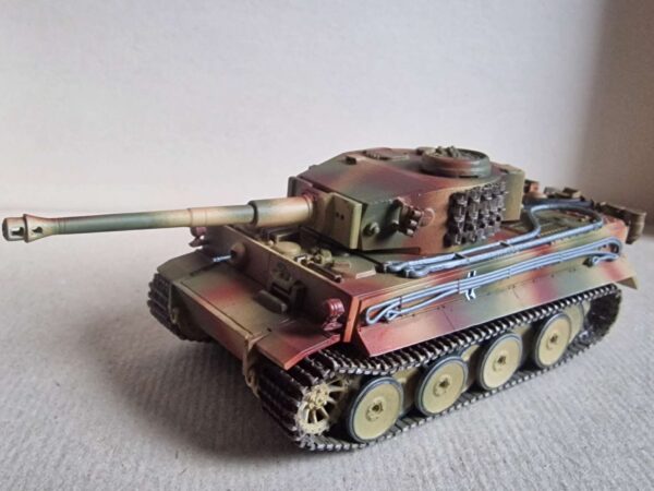 Revell - PzKpfw VI Ausf. H Tiger