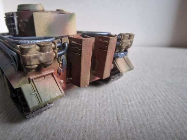 Revell - PzKpfw VI Ausf. H Tiger - obrazek 4