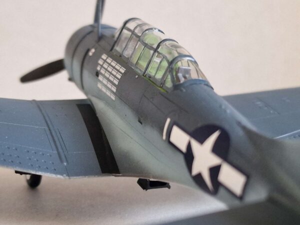 Hobby 2000 - Douglas SBD-5 Dauntless - obrazek 3