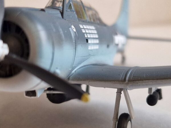 Hobby 2000 - Douglas SBD-5 Dauntless - obrazek 2