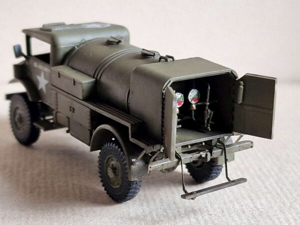IBG - Chevrolet C60s Petrol Tank - obrazek 6