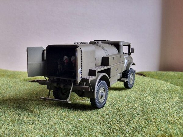 IBG - Chevrolet C60s Petrol Tank - obrazek 15