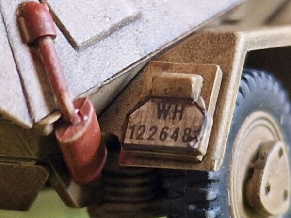 ICM - Sd.Kfz.222 - obrazek 3