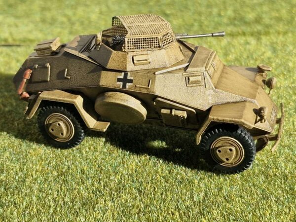 ICM - Sd.Kfz.222 - obrazek 6