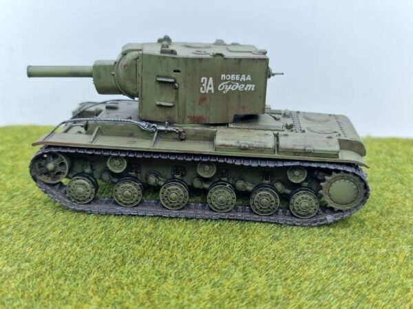 Trumpeter - KV-2 - obrazek 6